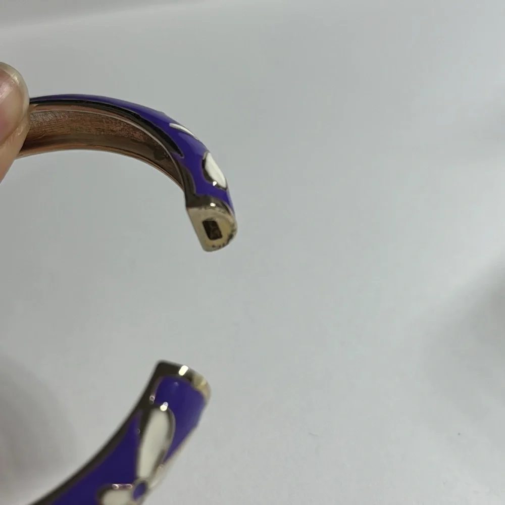 Set‎ of 2 Purple Green Enamel Snap Shut Bracelets